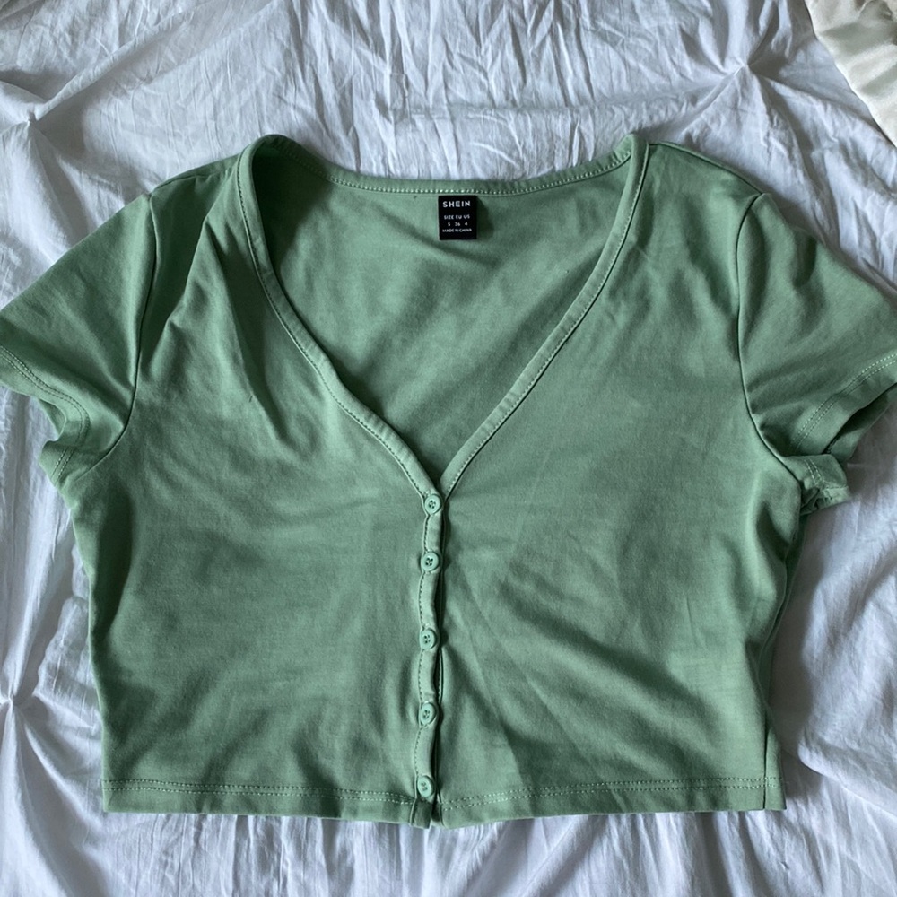 Light green crop top adult small